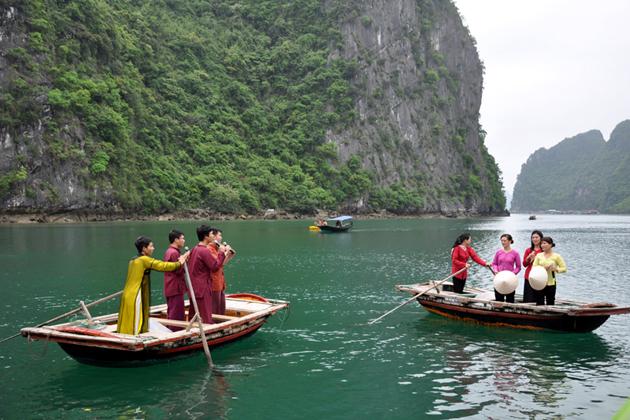 culture in halong bay