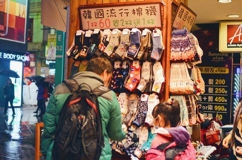 Các món đồ ở chợ đêm Đài Loan bạn đều có thể trả giá