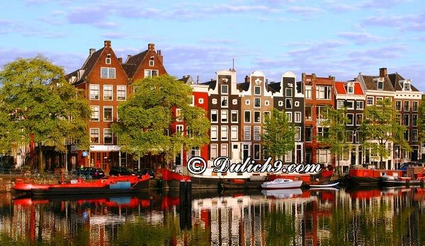 Thuê khách sạn tại Amsterdam/ Nên ở đâu khi du lịch Amsterdam: Kinh nghiệm du lịch Amsterdam tự túc, giá rẻ