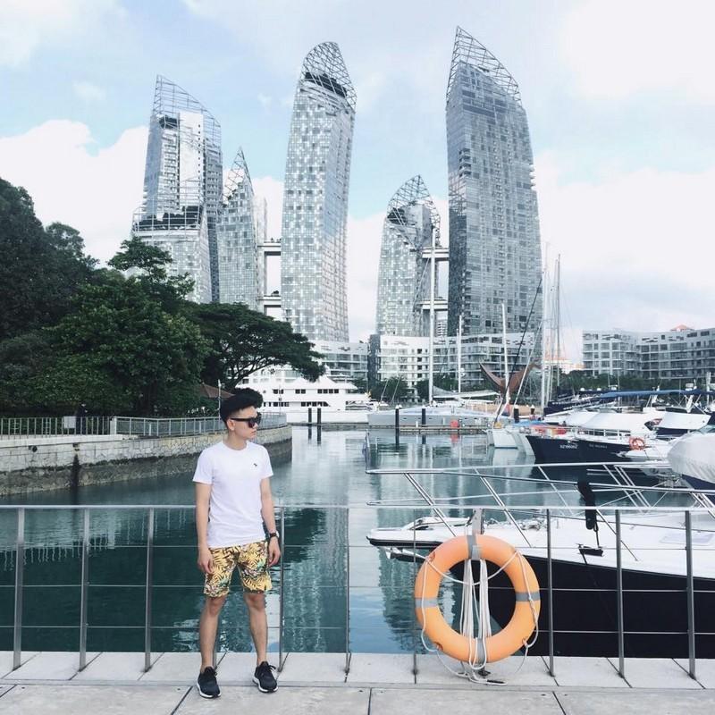 Bến thuyền bên những tòa cao ốc tại Malaysia