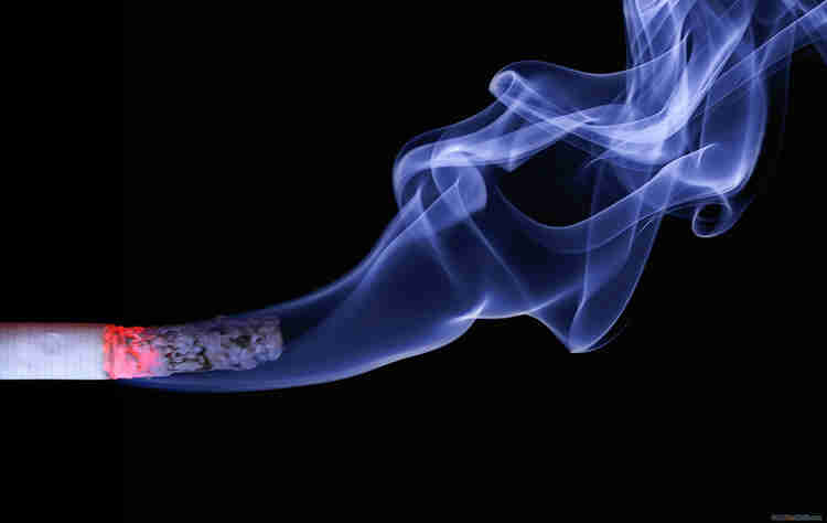 hình nền điếu thuốc lá và khói
