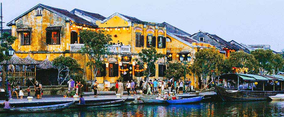 hoi-an-ancient-city-vietnam