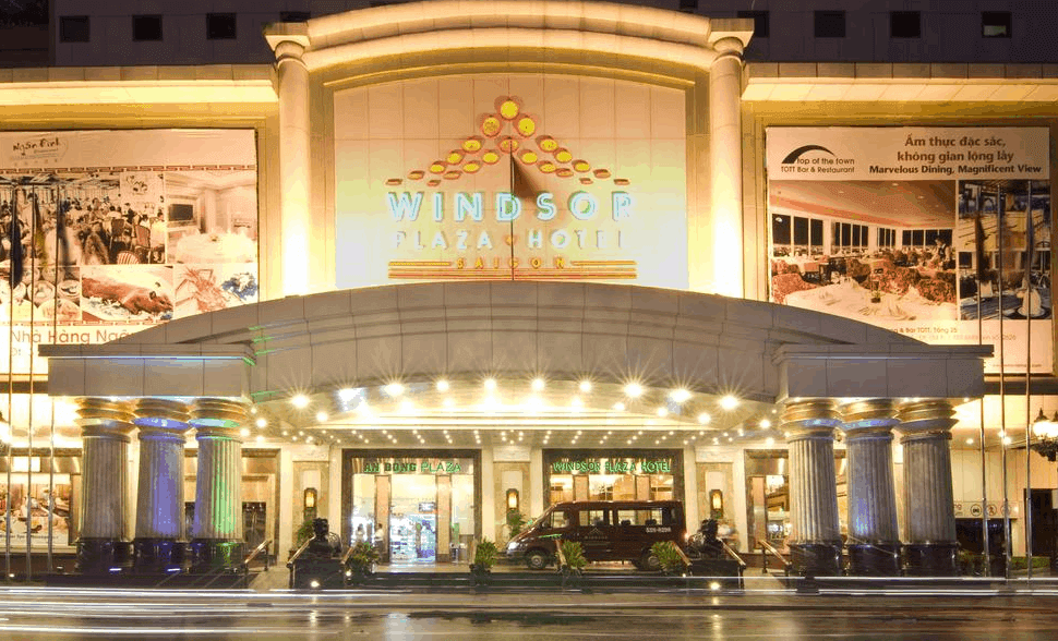 Khách sạn Windsor Plaza Hotel