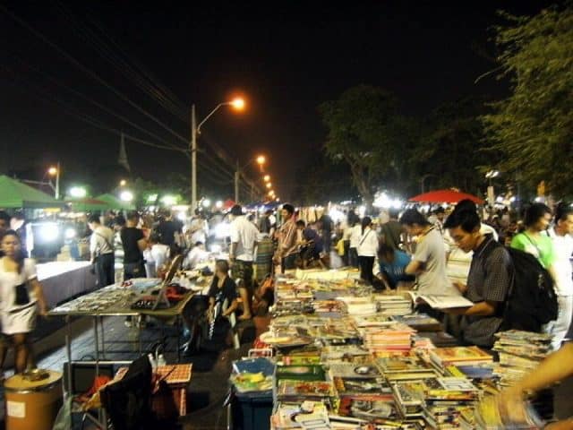 Khu Khlong Lod (Khlong Lod Night Market) (Ảnh ST)
