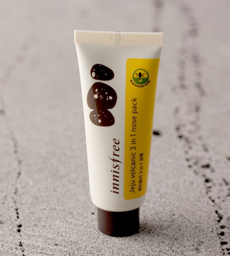 Mặt Nạ Innisfree Nose Pack Jeju Volcanic 3 In 1
