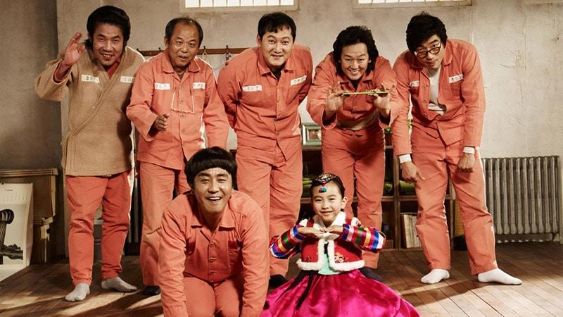 Phim lẻ Hàn Quốc hay nhất - Điều kỳ diệu ở phòng giam số 7 - Miracle in cell no 7