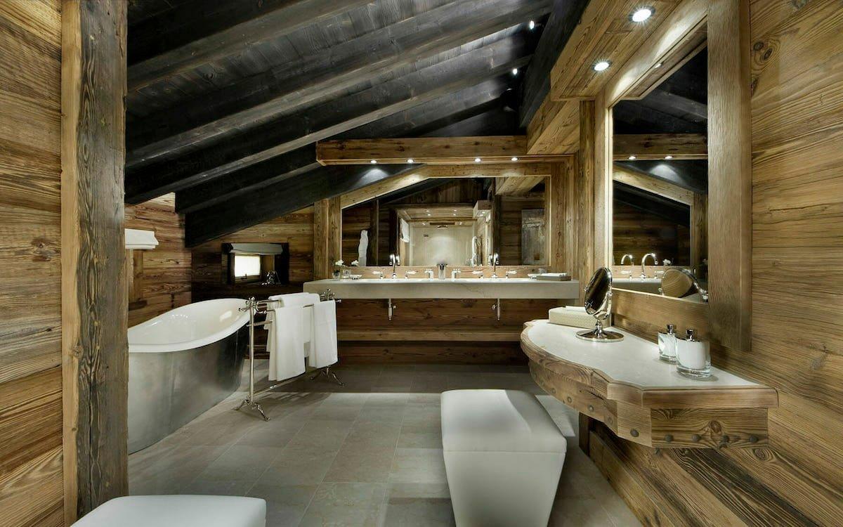 Rustic style interior design for a bathroom retreat