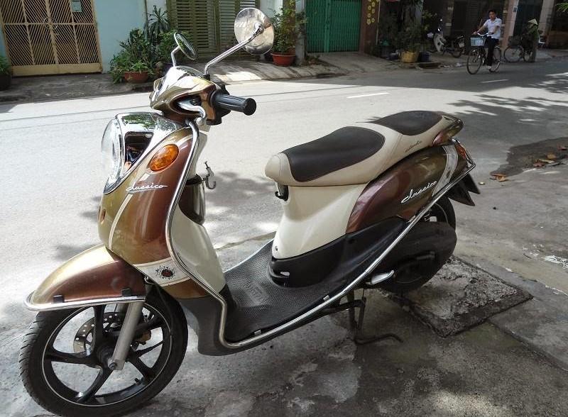 Nguyen Tu – Address for renting scooters in Hanoi