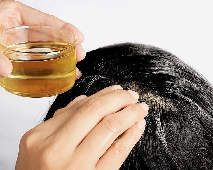 Cách chăm sóc tóc nhanh dài và dày hơn nhờ dầu dừa