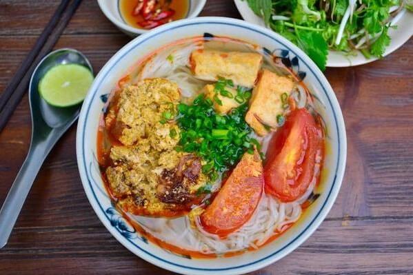 Nguồn gốc của món bún riêu cua Việt Nam