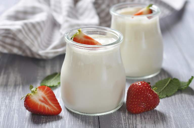 Sữa chua không chỉ tốt cho sức khỏe mà còn có thể hỗ trợ điều trị nhiệt miệng