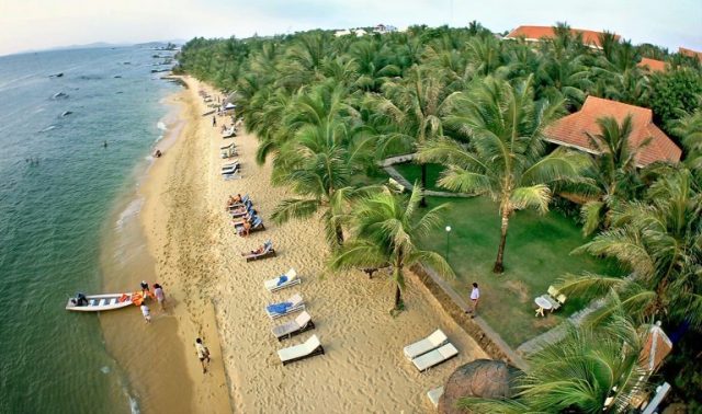 Bãi sau là một trong những bãi biển đẹp nhất Việt Nam (ảnh ST)