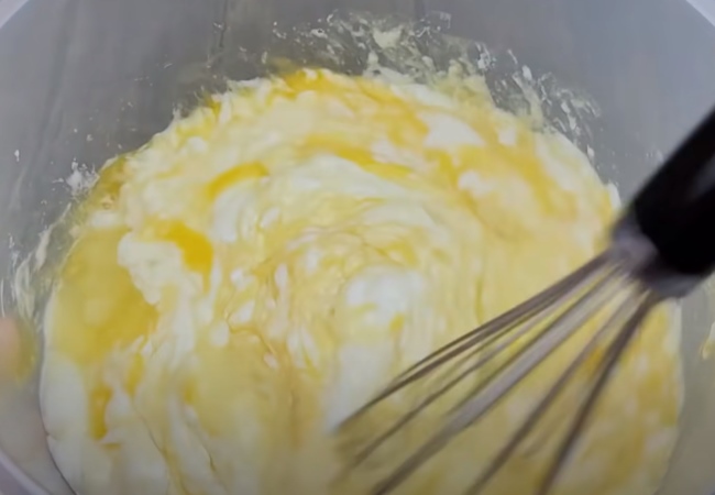Cách làm bánh sữa chua ngon, béo ngậy đơn giản tại nhà - 11