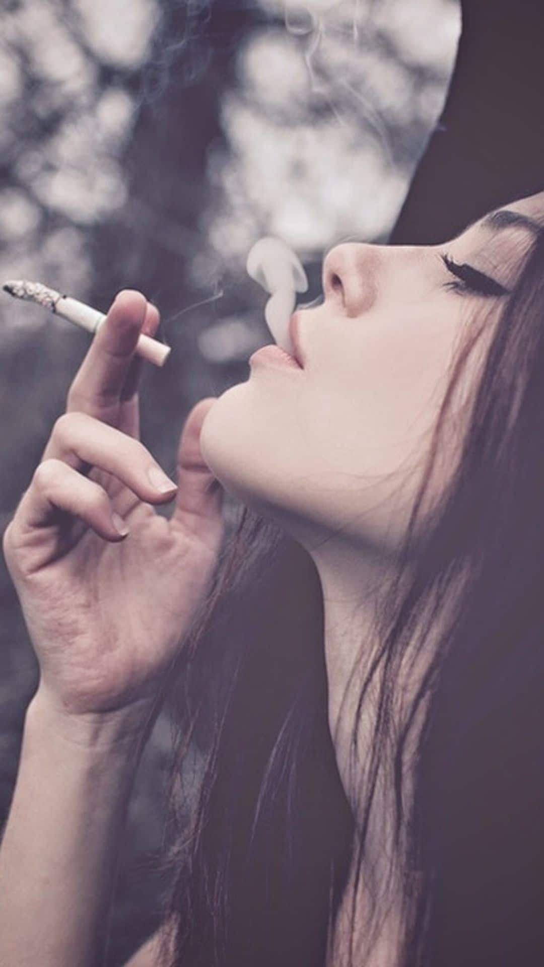 Top hình con gái hút thuốc cực chất, tâm trạng
