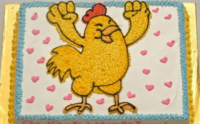 Bánh sinh nhật hình con gà rtroongs cute