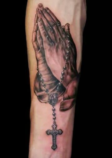 Tattoo bàn tay chúa cầu nguyện