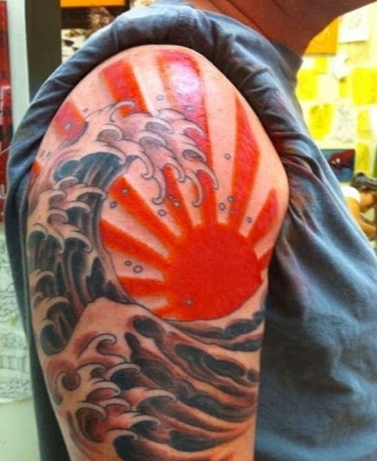 Tattoo mặt trời đỏ theo phong cách Nhật Bản