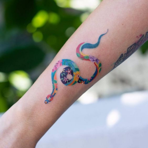 Hình xăm nghệ thuật tatoo mini con rắn đẹp nhất