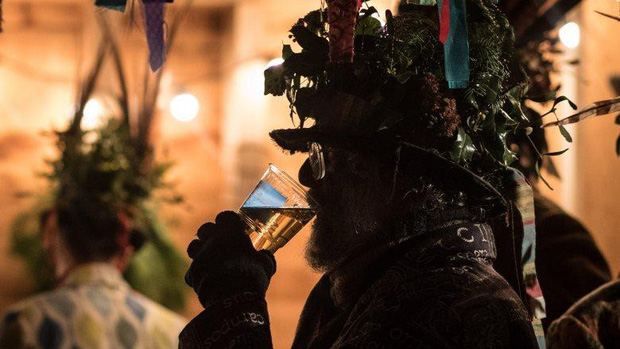Sự thật đằng sau 7 lầm tưởng về Giáng sinh: Hình ảnh ông già Noel do Coca-cola sáng tạo, tự sát tăng cao vào dịp cuối năm? - Ảnh 3.