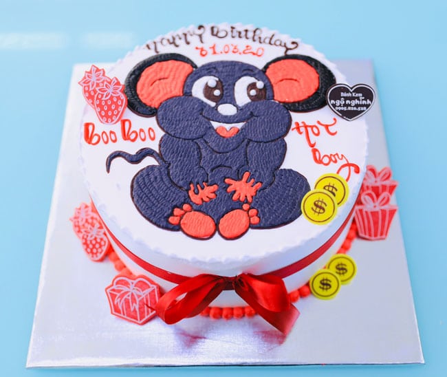 Bánh sinh nhật chú chuột xám độc đáo