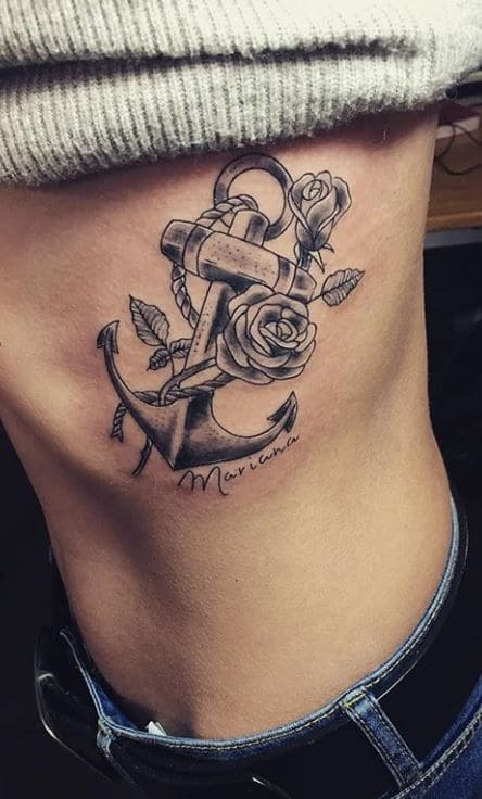 Kiểu tattoo mỏ neo và hoa hồng cho nam