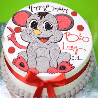 Mẫu bánh sinh nhật hình chuột đáng yêu ngộ nghĩnh