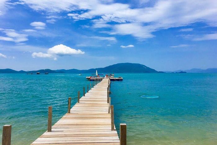 Đảo Điệp Sơn - Một trong những cảnh đẹp Việt Nam tại Nha Trang (Ảnh: Sưu tầm)
