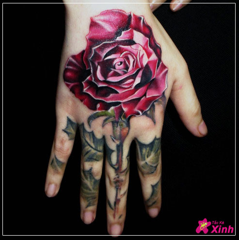Tattoo hoa hồng ở tay đẹp nhất