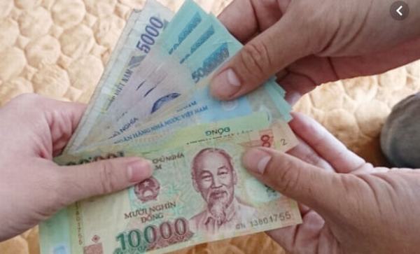 Tiền kim loại và tiền giấy do Ngân hàng nhà nước Việt Nam chính thức phát hành