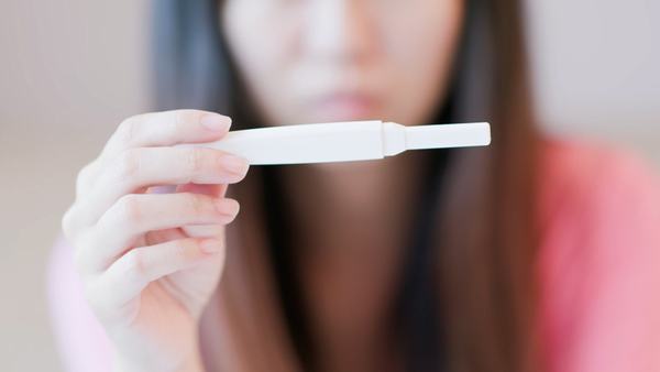 Giấc mơ mang thai có ý nghĩa gì nếu bạn đang mang thai? Nếu bạn đang thực sự đang mang thai, nó là bình thường