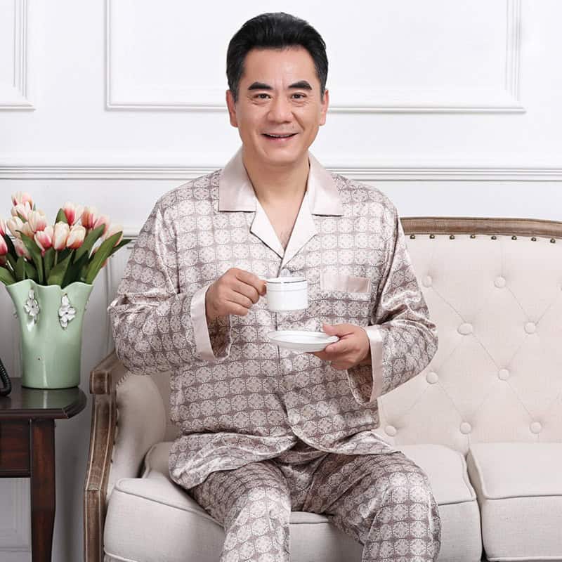 Top 10 mẫu ĐỒ PIJAMA CHO NGƯƠÌ GIÀ sang trọng được săn lùng nhất hiện nay