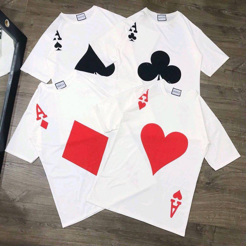 Set Đồ Ngủ Hình Lá Bài May Mắn - Bí Quyết Nâng Tầm Vận May Trong Cá Cược Online